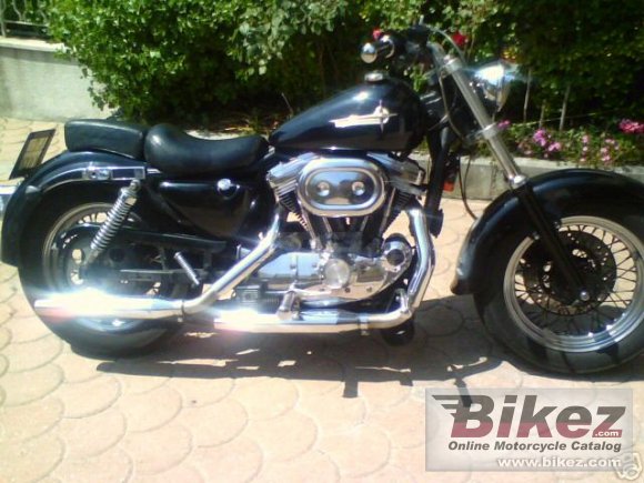 1990 Harley-Davidson XLH Sportster 883 De Luxe photo